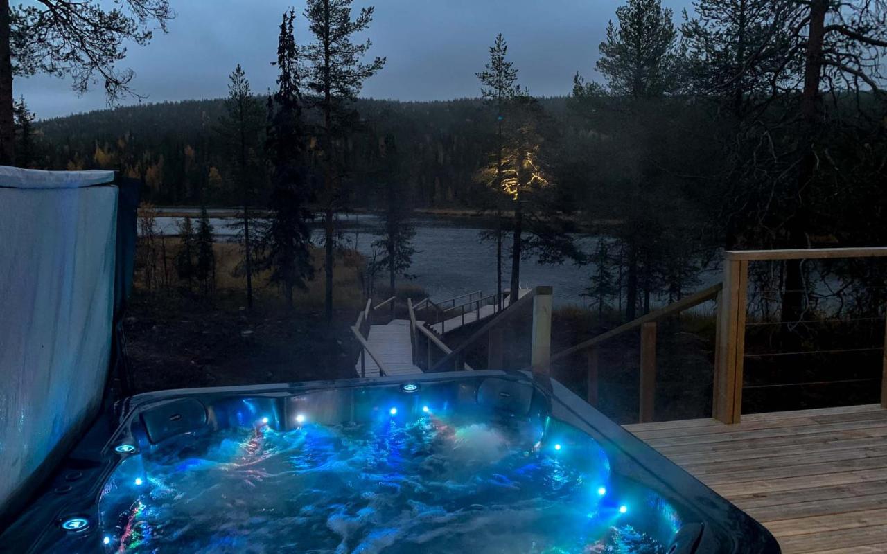 Arctic Skylight Lodge Akaslompolo Exterior photo